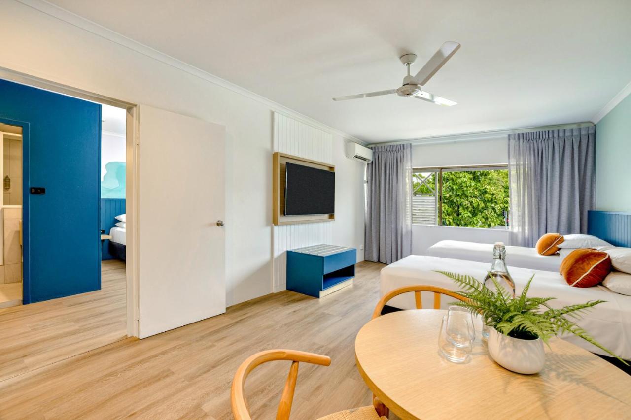 Mercure Cairns Exterior photo