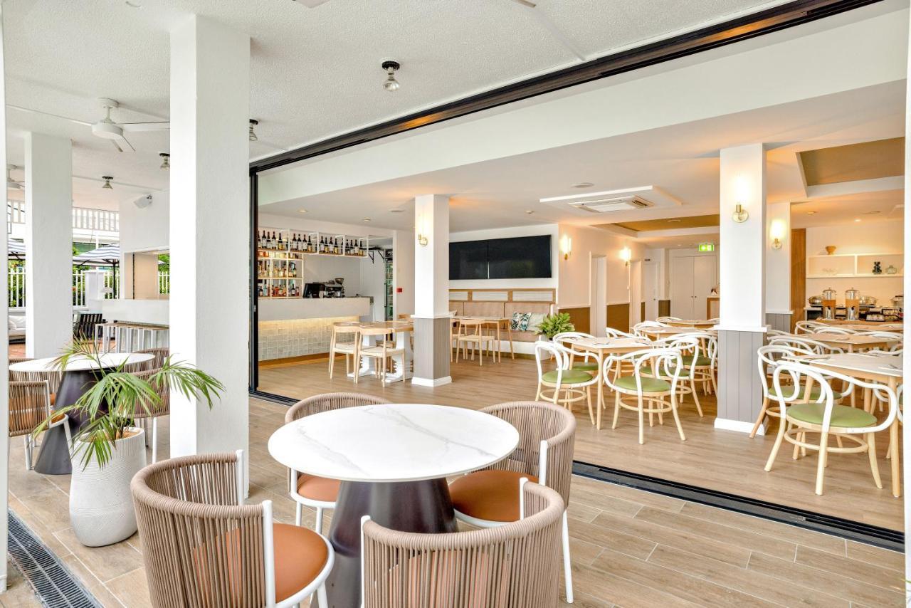 Mercure Cairns Exterior photo