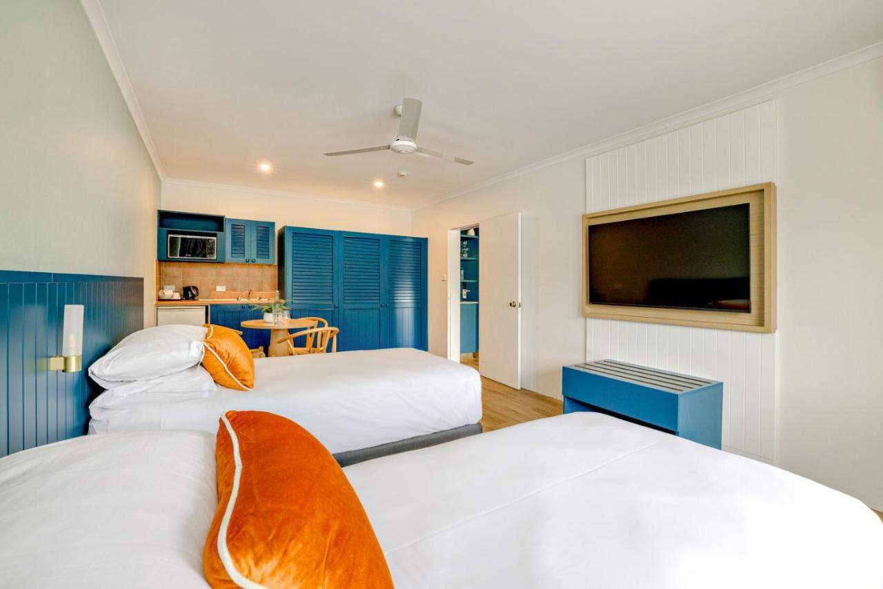 Mercure Cairns Exterior photo