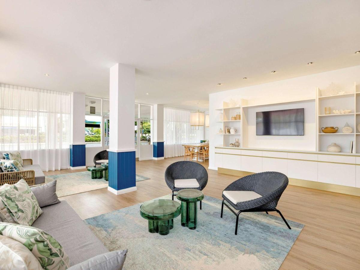 Mercure Cairns Exterior photo